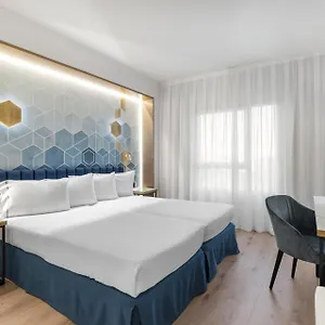 Отель Eurostars Gran Madrid ****